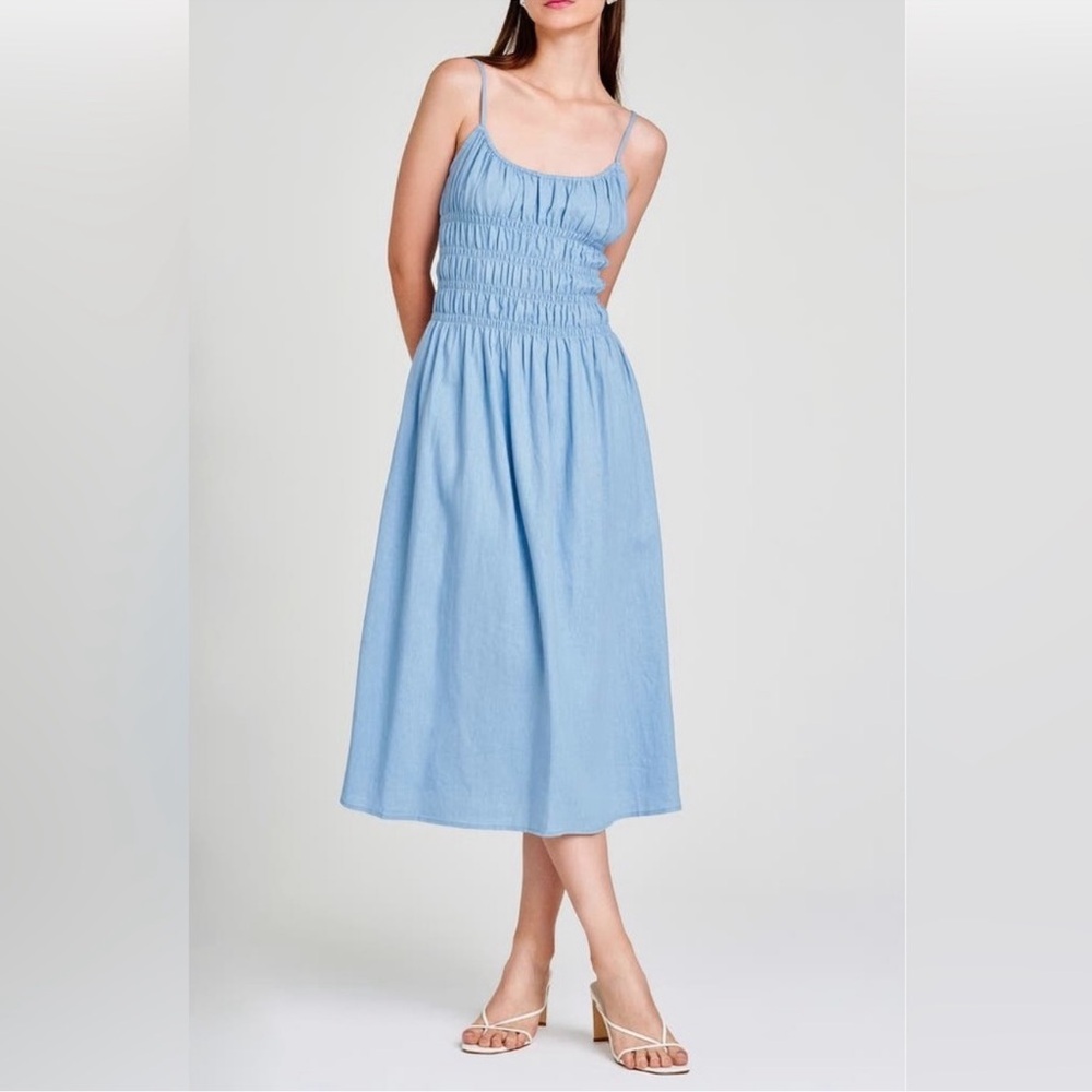 Elegant Blue Midi Dress